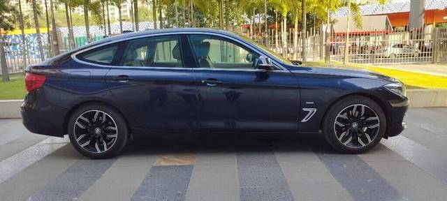 https://images10.gaadi.com/usedcar_image/3418879/original/b48325e9-0f41-4e9c-8e05-18fc511fb633-VCC_IMG_1680776331968_1722842_97_1680776552_42af17ed-f460-4970-bb33-4e5d2f5cefd1_fbf3f918-0604-4b98-8fe8-2fe7eb1a14da.jpg?imwidth=6402