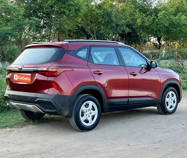 https://images10.gaadi.com/usedcar_image/3419955/original/used_car_2747708_1680973270_1380b624-0957-48b0-960e-ef0dd26c697f.jpg?imwidth=6402