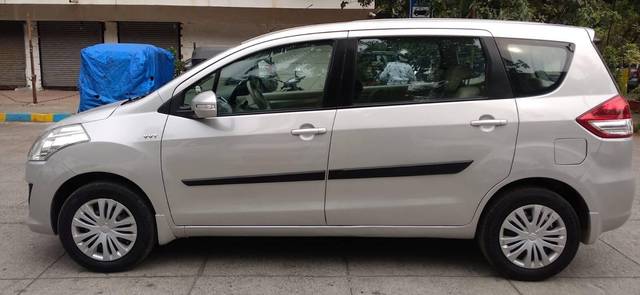 https://images10.gaadi.com/usedcar_image/3423482/original/zz1_crop_img_6439204c850b5_1681465420_356fa812-7b3c-446e-9bea-7ecd15b417db.jpg?imwidth=6402