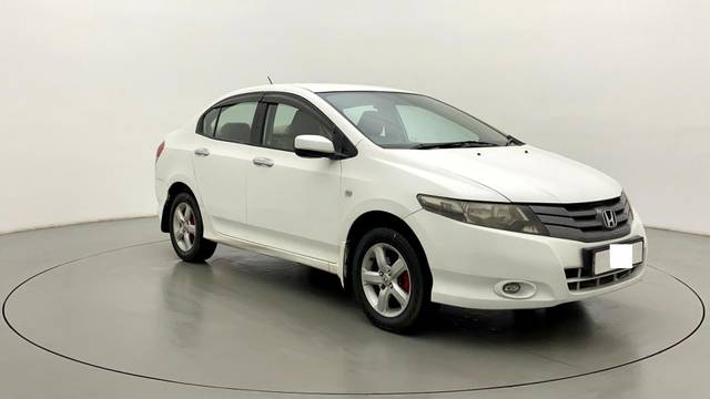 https://images10.gaadi.com/usedcar_image/3424075/original/usedcar_42_726791681459661_1681459672_4a9f3393-2bfd-4f3d-89bc-9be43b990396.jpg?imwidth=6400