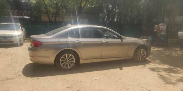 https://images10.gaadi.com/usedcar_image/3427028/original/VCC_IMG_1681020626454_1723847_331_1681020677_6e350d0b-3f5c-4a35-8b1f-40c4f7023343_ef606549-cd40-48b4-b869-2c1777e5abed.jpg?imwidth=6402