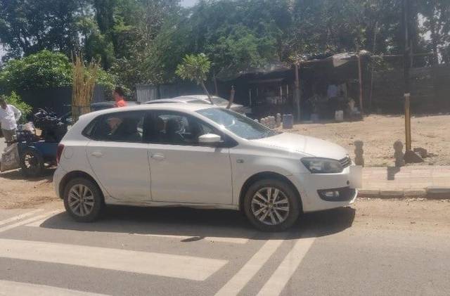 https://images10.gaadi.com/usedcar_image/3427205/original/VCC_1723871_333_1681026940_979ce2ea-e8b3-46ec-aae0-517c4ebc2cac.jpg?imwidth=6402