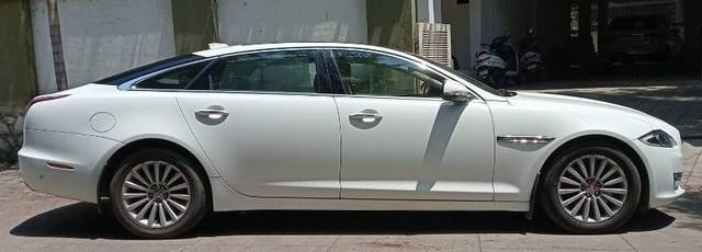 https://images10.gaadi.com/usedcar_image/3427212/original/zz1_crop_img_648452bd75fb4_1686393533.jpg?imwidth=6402