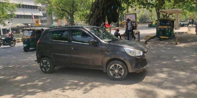 https://images10.gaadi.com/usedcar_image/3427352/original/VCC_1725163_333_1681368483_bea3954e-c867-4e09-9714-34944138dca1.jpg?imwidth=6401