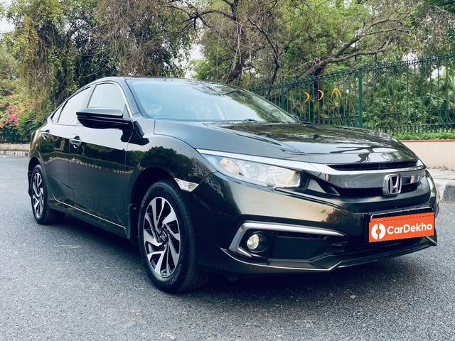 https://images10.gaadi.com/usedcar_image/3427819/original/used_car_2754430_1682929825_e5a7f53c-d927-4313-9807-695b6a6602dd_88f95e1e-85ec-4f8e-b644-735456a0f731.jpg?imwidth=6400