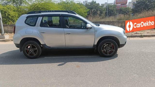 https://images10.gaadi.com/usedcar_image/3430562/original/used_car_2756801_1682157736_618499df-2d67-477e-b72a-b15f913cb8c4.jpg?imwidth=6401