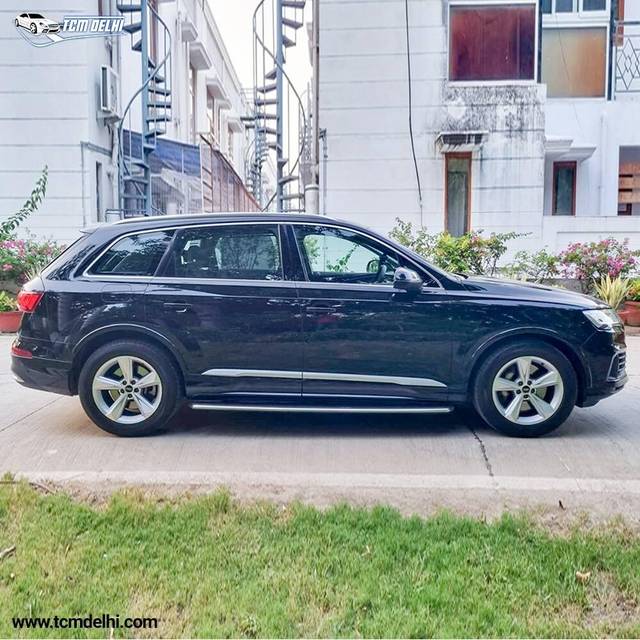 https://images10.gaadi.com/usedcar_image/3430684/original/used_car_2756904_1685422480_ab077e86-a48f-486b-9fa3-d494c1a8b77e.jpg?imwidth=6401