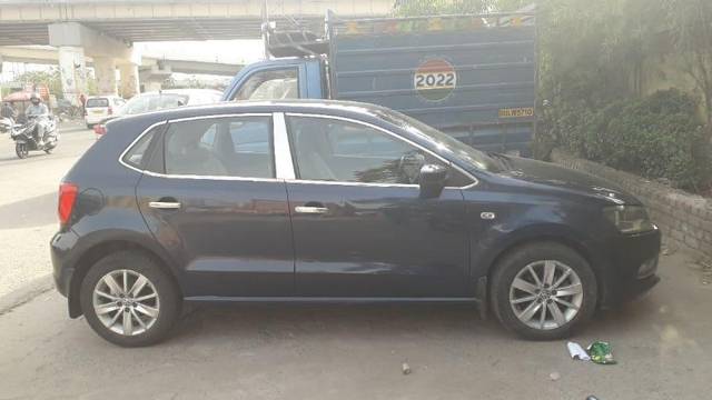 https://images10.gaadi.com/usedcar_image/3430687/original/VCC_IMG_1682075551709_1728421_97_1682075796_04e772a1-83b0-4054-a560-47798c81bd7b.jpg?imwidth=6401