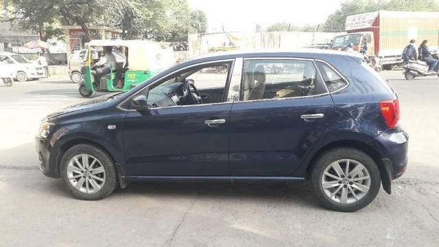 https://images10.gaadi.com/usedcar_image/3430687/original/VCC_IMG_1682075989731_1728421_95_1682076126_04e772a1-83b0-4054-a560-47798c81bd7b.jpg?imwidth=6402