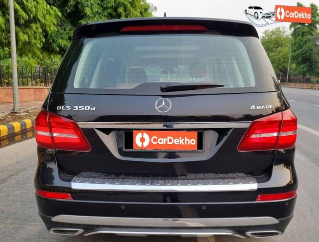https://images10.gaadi.com/usedcar_image/3430726/original/used_car_2756942_1682173909_52ef42cb-3061-4e04-be80-dbc2777f643a_515057a4-3b91-492f-80ab-1d3149376e2f.jpg?imwidth=6402