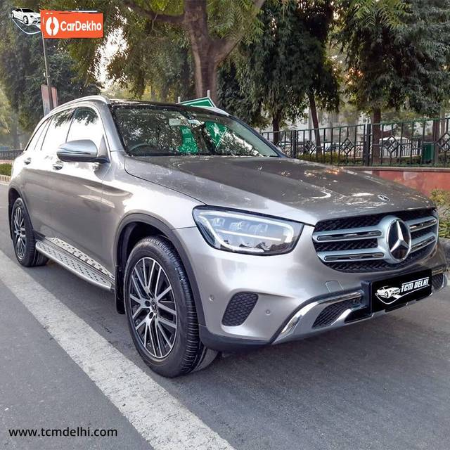 https://images10.gaadi.com/usedcar_image/3430737/original/used_car_2756951_1682170895_afe9a94e-349b-44f6-b49a-060994ae9907_cf7719e7-34cd-4725-abff-2a25bef103e4.jpg?imwidth=6400
