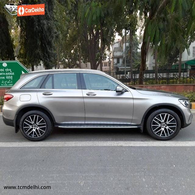 https://images10.gaadi.com/usedcar_image/3430737/original/used_car_2756951_1682170903_afe9a94e-349b-44f6-b49a-060994ae9907_cf7719e7-34cd-4725-abff-2a25bef103e4.jpg?imwidth=6401