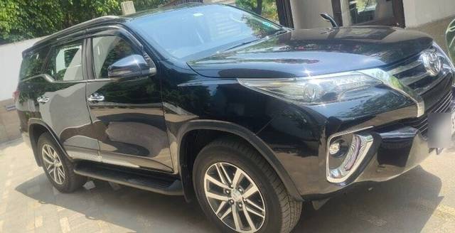 https://images10.gaadi.com/usedcar_image/3433396/original/zz1_crop_img_64842a4d94ce5_1686383181.jpg?imwidth=6400