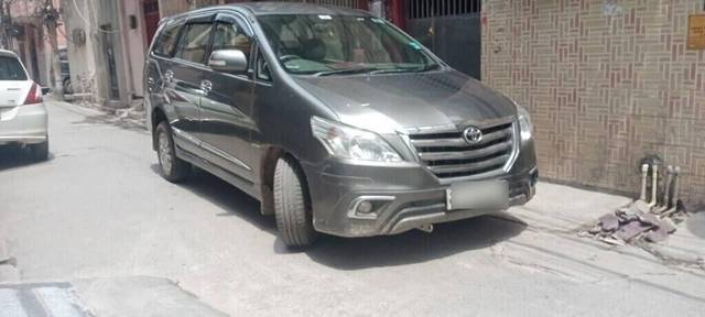 https://images10.gaadi.com/usedcar_image/3434403/original/62b74313-2e29-4d48-a5d9-835e079eff16-VCC_1729535_116_1682497645_2fbfc01c-6092-44f5-9258-d72e7b718881_be509990-2fb5-45be-b0ee-3c7aadfe2d6f.jpg?imwidth=6400