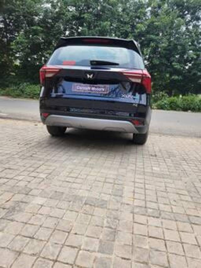 https://images10.gaadi.com/usedcar_image/3435619/original/used_car_2761090_1683443433_69af8a76-c7b8-4d50-a3d2-ee03452bb519.jpg?imwidth=6401