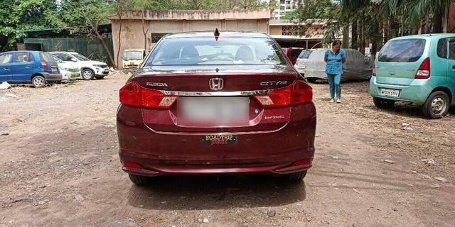 https://images10.gaadi.com/usedcar_image/3436832/original/b20476e3-61a0-4ad8-8000-4db2f2f415a9-VCC_1730487_96_1682751492_a0f29e34-143a-435d-9ae3-066f75f3399a_355c0fe0-46f8-4779-bc97-36a48afb0a6b.jpg?imwidth=6402