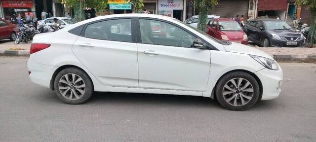 https://images10.gaadi.com/usedcar_image/3436964/original/f780d55c-81af-4e37-8497-d2b4c86ad4d2-VCC_IMG_1682756496759_1730579_97_1682756597_43f71573-7ead-4726-9235-f66fb50b7353_d7e71127-12e0-4d2c-9b53-474271acac47.jpg?imwidth=6401
