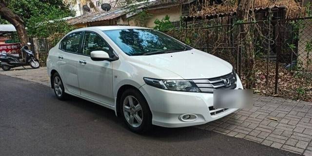 https://images10.gaadi.com/usedcar_image/3437589/original/b8d932a4-fdd2-44ea-bfb4-6ac49a22526c-VCC_1730906_116_1682858108_c14f50d8-a632-4022-b183-7741ba2df29d_435c1ffe-1dfe-4135-8872-df78f484f1d0.jpg?imwidth=6400