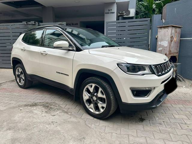 https://images10.gaadi.com/usedcar_image/3439704/original/used_car_2764554_1684296813_aea1139d-36a9-45fd-9130-df111fbc6591.jpg?imwidth=6400