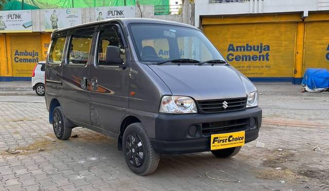 https://images10.gaadi.com/usedcar_image/3440940/original/d04f4ab7-271b-4a8a-9fce-d3ed98111bb3-front_right_view-20230429153243_86ec2790-5585-47c7-b422-0cc8e886ae0e.jpg?imwidth=6400