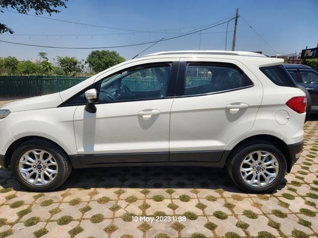 https://images10.gaadi.com/usedcar_image/3443975/original/used_car_2768065_1684245392_8aabbbe6-22d0-4463-9589-ea0da5a1565a.jpg?imwidth=6402