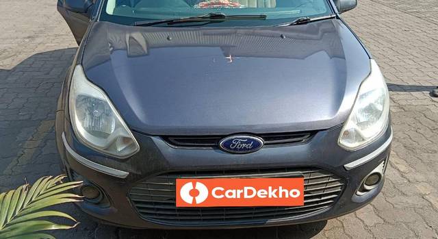 https://images10.gaadi.com/usedcar_image/3445666/original/e561fa7f-8ed9-4872-8927-1019b33b88cd_102f5cc8-4f03-420d-8342-25dab830a9ca.jpg?imwidth=6400