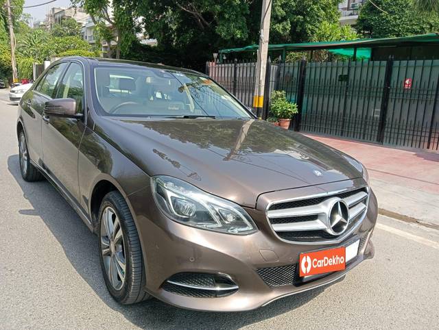 https://images10.gaadi.com/usedcar_image/3445862/original/usedcar_whatsappimage2023_05_14at112650_2769700_1684049253_551a9471-e2e3-4f47-b894-88299aa7a462.jpeg?imwidth=6400
