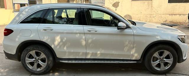 https://images10.gaadi.com/usedcar_image/3446577/original/used_car_2770295_1683969027_68b191c8-7c73-4f98-9710-edadb3a11de7.jpg?imwidth=6401