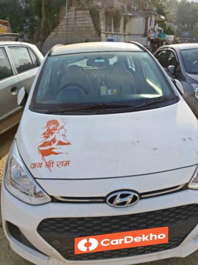 https://images10.gaadi.com/usedcar_image/3447117/original/e284f4c6-f58a-46e0-b5cb-ba5fbdf424f5_b0607bdf-62aa-4743-8b8e-f2286f8b1e01.jpg?imwidth=6400