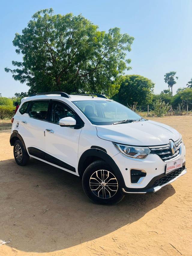 https://images10.gaadi.com/usedcar_image/3447203/original/usedcar_whatsappimage2023_05_13at200024_1__15261684048936_1684048955_891421b1-2a38-4863-b85b-d30e6027e212.jpeg?imwidth=6401