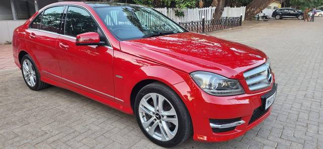 https://images10.gaadi.com/usedcar_image/3447862/original/used_car_2771336_1684136719_48f4e654-fbae-4665-8ca9-63d3d986b2b4.jpg?imwidth=6401