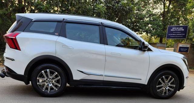 https://images10.gaadi.com/usedcar_image/3448162/original/zz1_crop_img_646224c84323f_1684153544.jpg?imwidth=6400