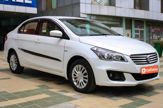 https://images10.gaadi.com/usedcar_image/3448247/original/used_car_2771708_1684144185_a842c4e0-249b-43c0-b40e-511dc8405c6b.jpg?imwidth=6400