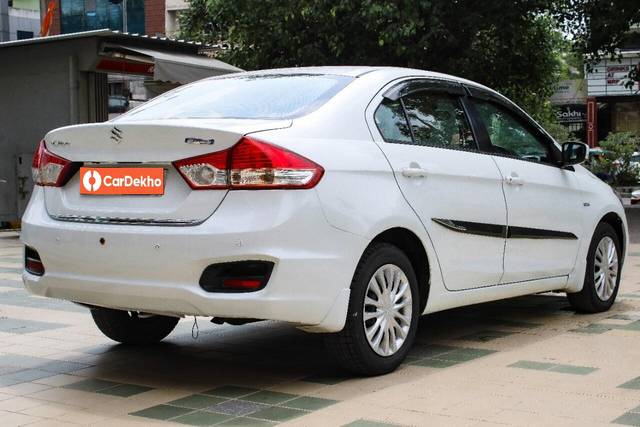 https://images10.gaadi.com/usedcar_image/3448247/original/used_car_2771708_1684144187_a842c4e0-249b-43c0-b40e-511dc8405c6b.jpg?imwidth=6401
