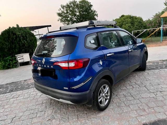 https://images10.gaadi.com/usedcar_image/3448340/original/45e6d6d1-b853-4db1-94ab-efdb795d050c_9ab45744-d405-42a1-9b27-165494b80998.jpeg?imwidth=6401