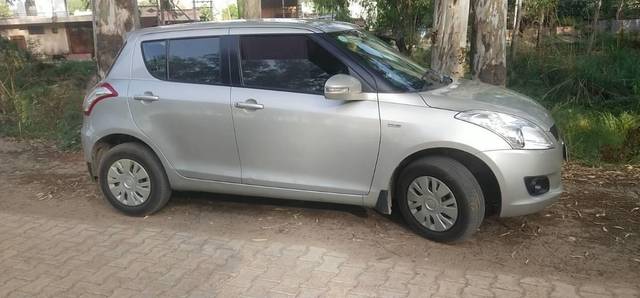 https://images10.gaadi.com/usedcar_image/3448526/original/92520ffb-6c97-406a-a928-413891921c96_aebbf003-1d3a-4a61-a3ac-161224ede0cb.jpg?imwidth=6400
