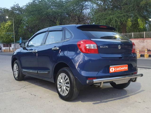 https://images10.gaadi.com/usedcar_image/3448551/original/used_car_2771955_1685537193_b47c44a9-91b8-4c8b-b1fb-9d8962180f46.jpg?imwidth=6401
