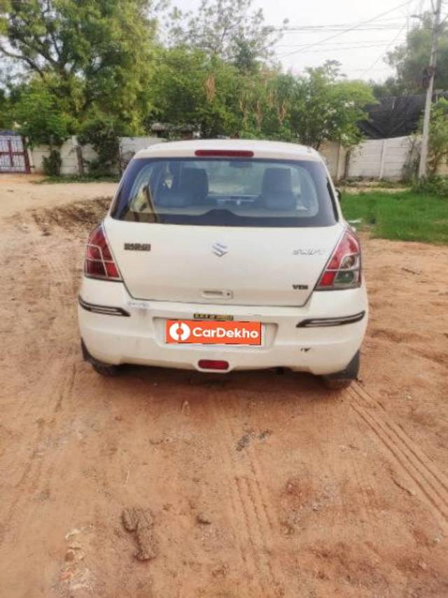 https://images10.gaadi.com/usedcar_image/3448925/original/da0908e4-93b1-4b6e-aa5c-69d4cd0fb160_ad755420-8fd4-4c37-805e-f85f9d73d88a.jpeg?imwidth=6401