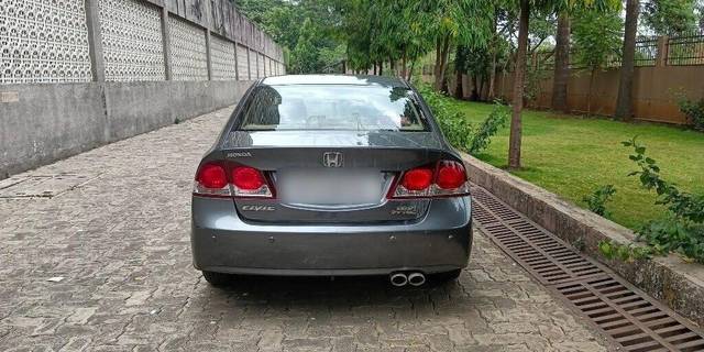 https://images10.gaadi.com/usedcar_image/3448991/original/87bfb19c-0b87-4121-a868-f0ff6ab2a1f8-VCC_1734147_96_1683624460_db42d3c6-c558-4df7-96e5-b97c8f837f82.jpg?imwidth=6402