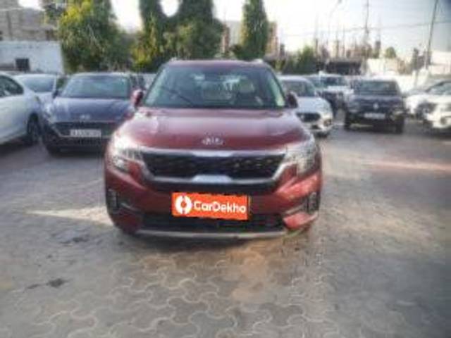 https://images10.gaadi.com/usedcar_image/3449107/original/usedcar_20230512_173328_9301684239405_1684239527_792f37d0-e97a-40c6-a458-481d049d0cca_d8317e3c-492f-466c-bc20-ca45dec7a2a5.jpg?imwidth=6401