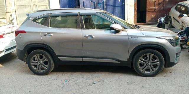 https://images10.gaadi.com/usedcar_image/3449117/original/a49c9d1f-4a9b-42e7-9b76-142d85e7e944-VCC_IMG_1683630029325_1734215_97_1683630540_e1804b4c-38f7-47be-bf1c-dbcc2cc45175.jpg?imwidth=6401