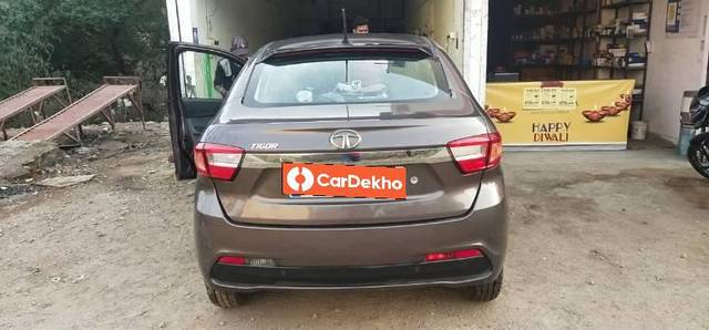 https://images10.gaadi.com/usedcar_image/3449206/original/c2f52444-84b2-4c44-b49a-3662e2f25b54_bd11d068-80c3-4fbb-89a1-1864dc0bfcd1.jpg?imwidth=6400