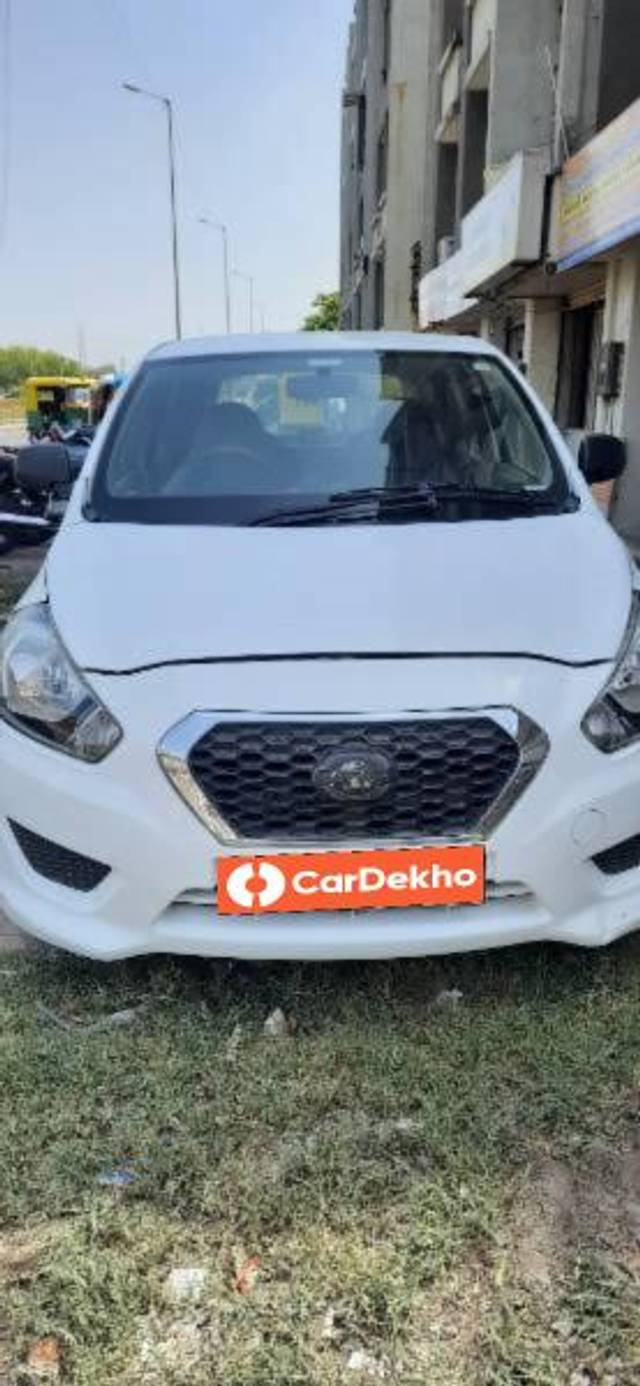 https://images10.gaadi.com/usedcar_image/3449269/original/4264451c-d86a-47d1-91de-fcc43d75b8b7_624a3566-3684-4a53-8d4a-9f5be5a4e3d1.jpg?imwidth=6400