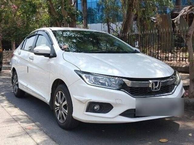 https://images10.gaadi.com/usedcar_image/3449303/original/zz1_crop_img_64901b21a6b03_1687165729.jpg?imwidth=6400