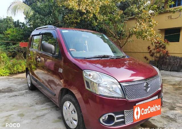 https://images10.gaadi.com/usedcar_image/3449323/original/c8033905-2e5e-422a-a9b2-1434524e290c_cbc6aa25-51e0-4fb1-a207-a0285f4f74cb.jpg?imwidth=6400