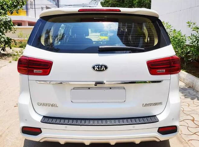 https://images10.gaadi.com/usedcar_image/3449487/original/usedcar_aaa_5__7601684308705_1684308719_589d292a-b3ad-47b3-9de2-dfdde657d724_e3071369-295b-4143-ae6b-fa86d50d2518_391db673-a925-490a-98d0-157a25c8693b.png?imwidth=6402