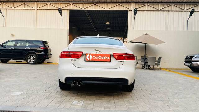 https://images10.gaadi.com/usedcar_image/3449546/original/usedcar_1_4__10151684307939_1684309381_e9e5fff5-a87c-486b-a69e-5c27ed864433_1351eb2c-d287-49ef-841c-2f3226eae6ee.jpeg?imwidth=6402