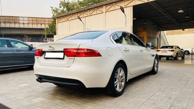 https://images10.gaadi.com/usedcar_image/3449546/original/usedcar_1_7__10151684307939_1684309381_e9e5fff5-a87c-486b-a69e-5c27ed864433_1351eb2c-d287-49ef-841c-2f3226eae6ee.jpeg?imwidth=6401