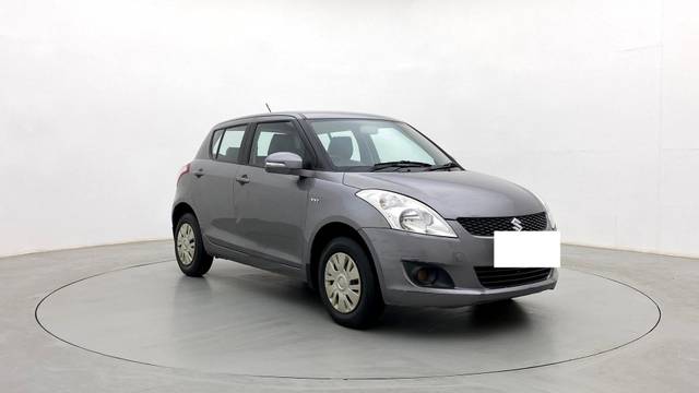 https://images10.gaadi.com/usedcar_image/3449778/original/usedcar_43_2772996_1685010290_f1ef0eea-1224-46d7-b167-2238f7c93fb7.jpg?imwidth=6400
