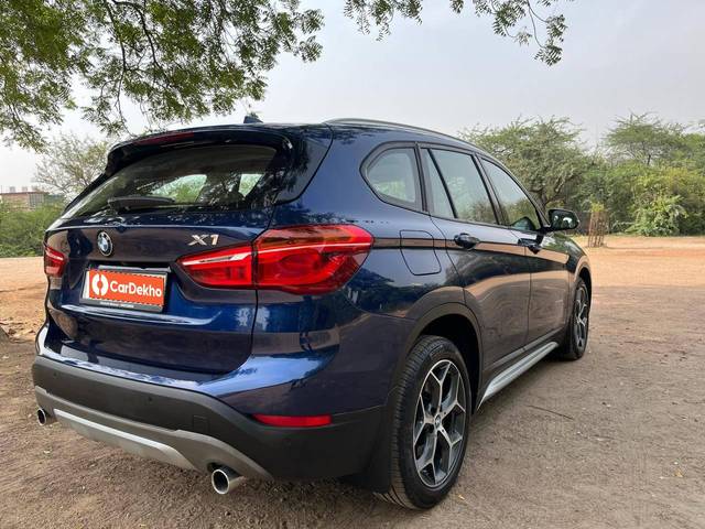 https://images10.gaadi.com/usedcar_image/3450140/original/used_car_2773329_1684326295_3d473a5f-4884-417d-bfcd-ca1be02250ce.jpg?imwidth=6402